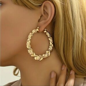 Gold Large Chunky Hoop Statement Geometric Earrings XO design New NWT